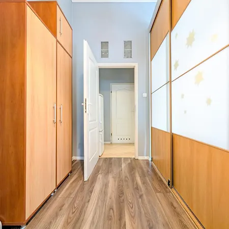 Rynek Spirit By Bookinghost *