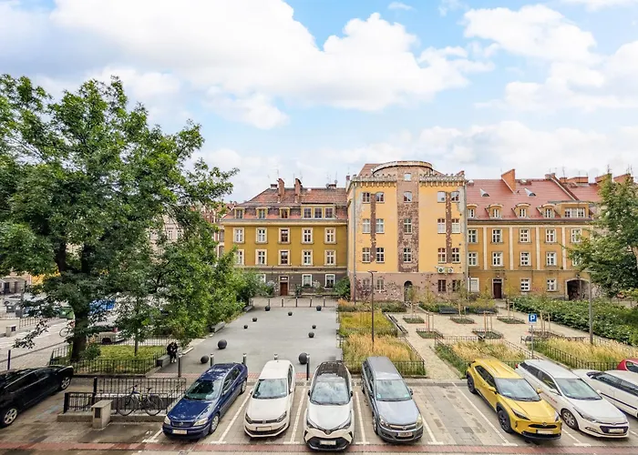 Rynek Spirit By Bookinghost *