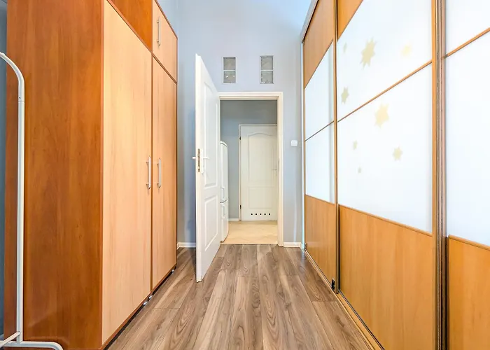 Rynek Spirit By Bookinghost *